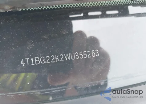 1998 Toyota Camry Ce z USA, uszkodzony, nr VIN 4T1BG22K2WU355263